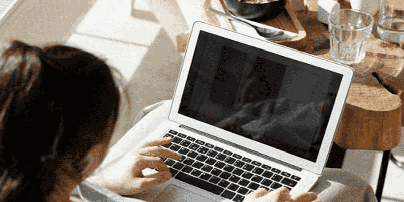 علت سیاه شدن صفحه لپ تاپ به خاطر تنظیمات ذخیره انرژی